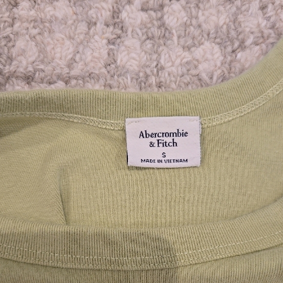 Abercrombie & Fitch Light Olive Green Scoop Tank - Picture 2 of 2